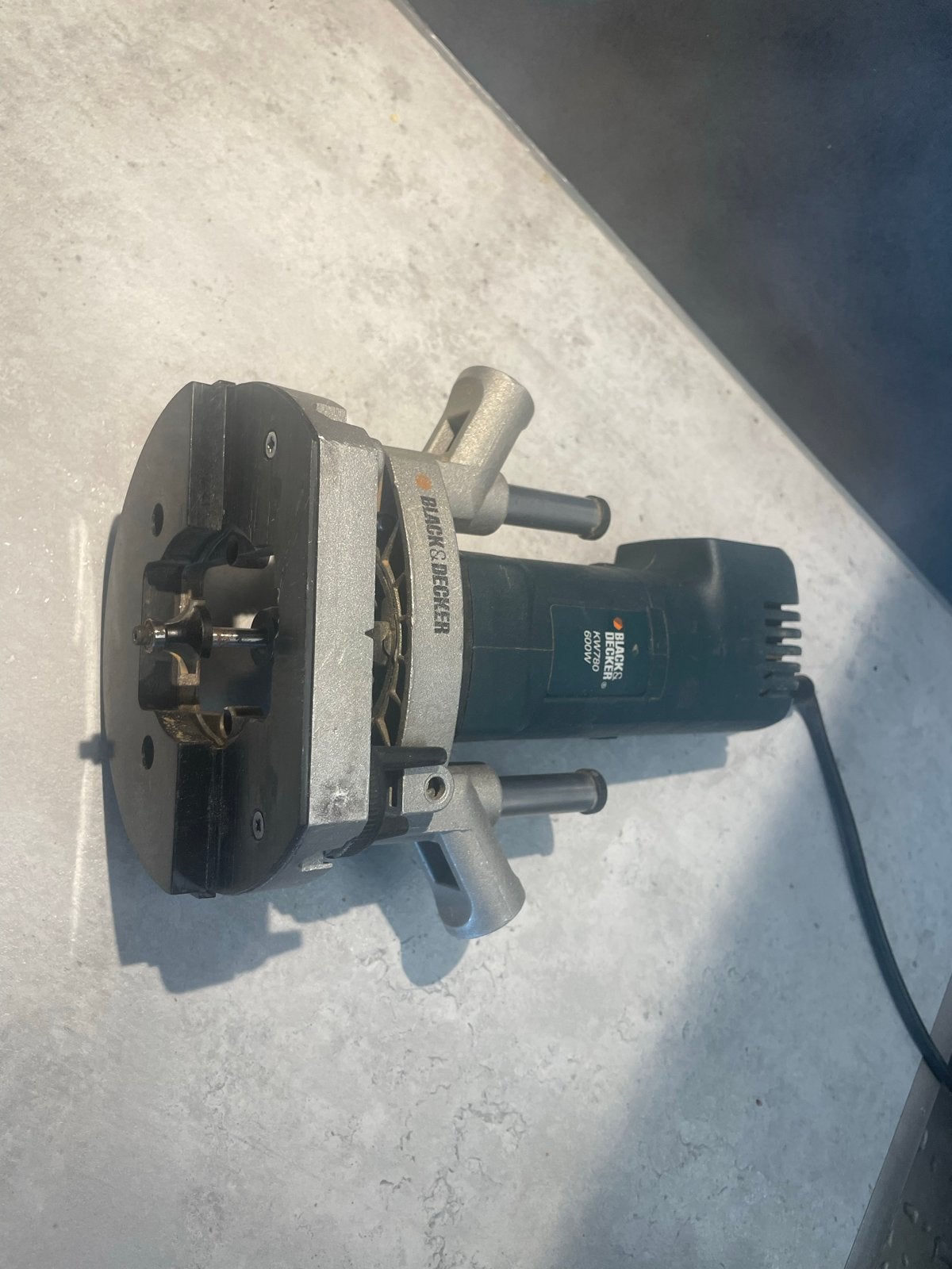 Black & Decker KW780 Bovenfrees met Frezenset, Ophalen of Verzenden, Gebruikt, Elektrisch, Bovenfrees