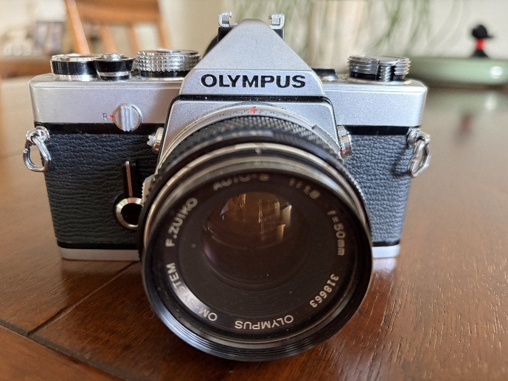 Olympus OM-1 Spiegelreflexcamera  F.Zuiko 50mm f/1.8 lens, Ophalen of Verzenden, Gebruikt, Spiegelreflex, Olympus