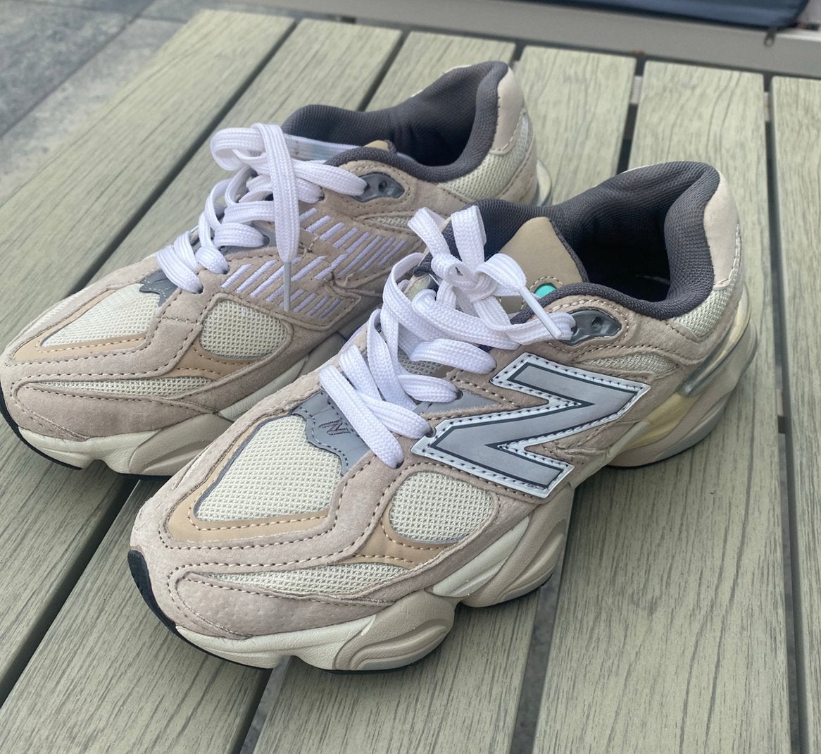 New Balance 9060 sneakers, maat 39 EU, grijs/beige, Kleding | Dames, Schoenen, Ophalen of Verzenden, Zo goed als nieuw, Beige