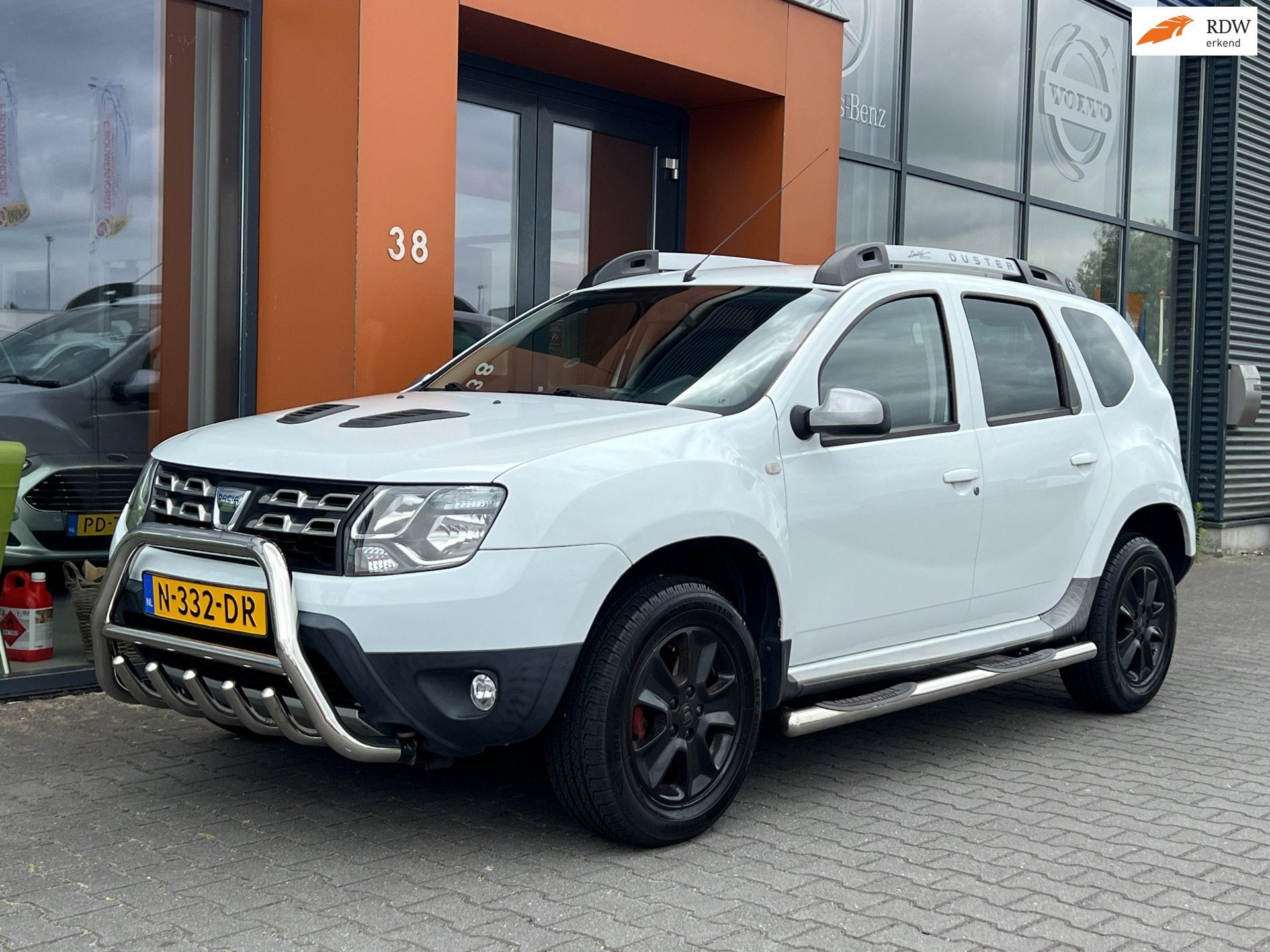 Dacia Duster 1.2TCe|Trekhaak|Airco|Cruise|Bluetooth|PDC, Voorwielaandrijving, Euro 5, 125 pk, Gebruikt