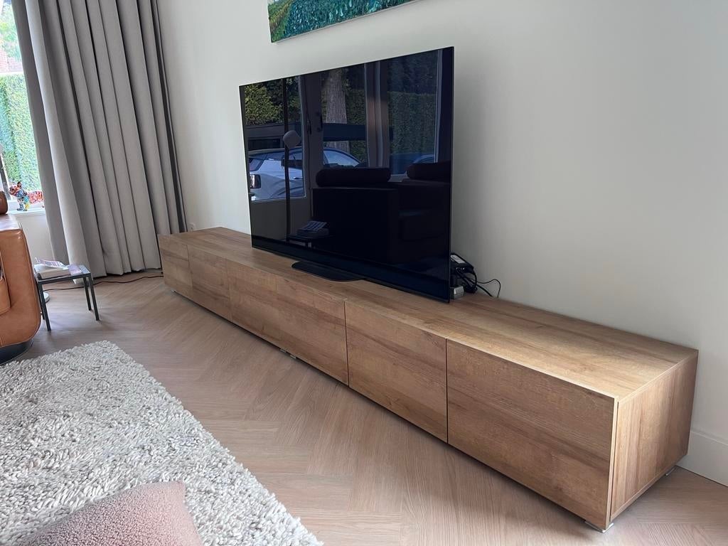 Modern TV-meubel / Dressoir van eikenhout, Huis en Inrichting, Kasten | Televisiemeubels, Ophalen, Eikenhout, Zo goed als nieuw