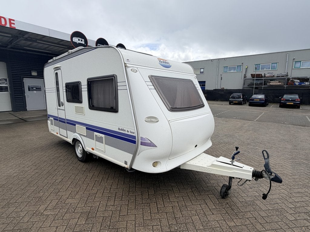 Hobby De Luxe 400 SF Lichtgewicht, Mover, Caravans en Kamperen, Caravans, Hobby, Treinzit, 750 - 1000 kg, 4 tot 5 meter