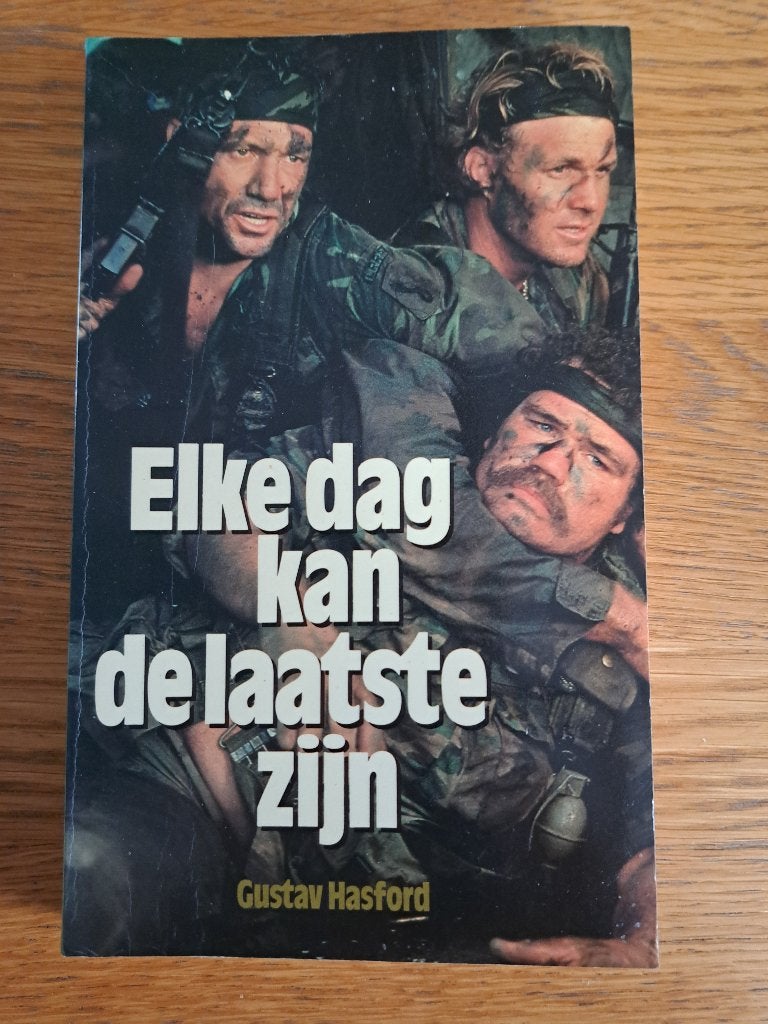 Elke dag kan de laatste zijn, Gustav Hasford, Oorlog, Boeken, Gelezen, Ophalen of Verzenden, Landmacht, 1945 tot heden
