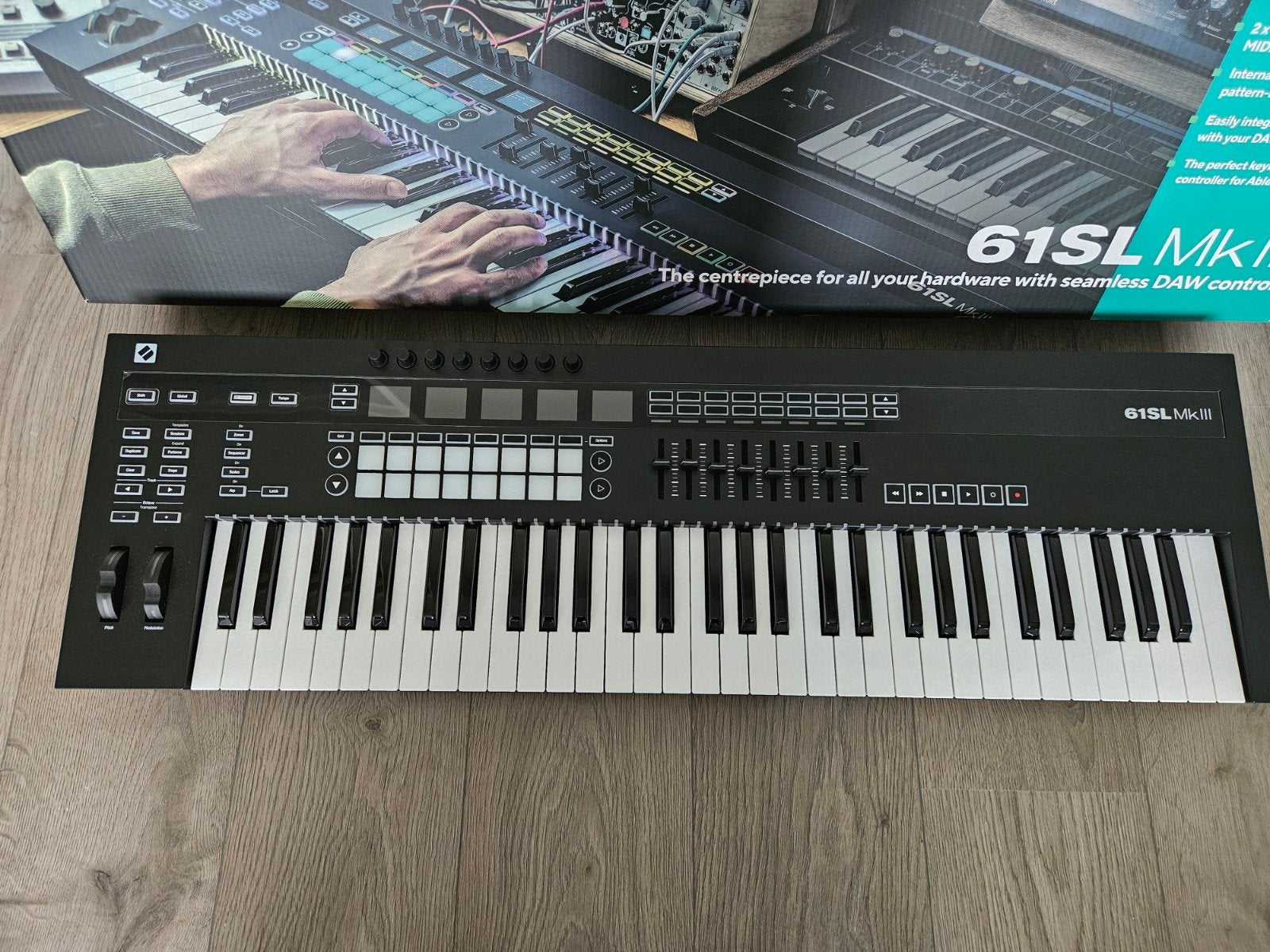 Novation SL61 MK3 MIDI Controller - Zo goed als nieuw, Ophalen of Verzenden, Zo goed als nieuw, Overige aantallen, Overige merken