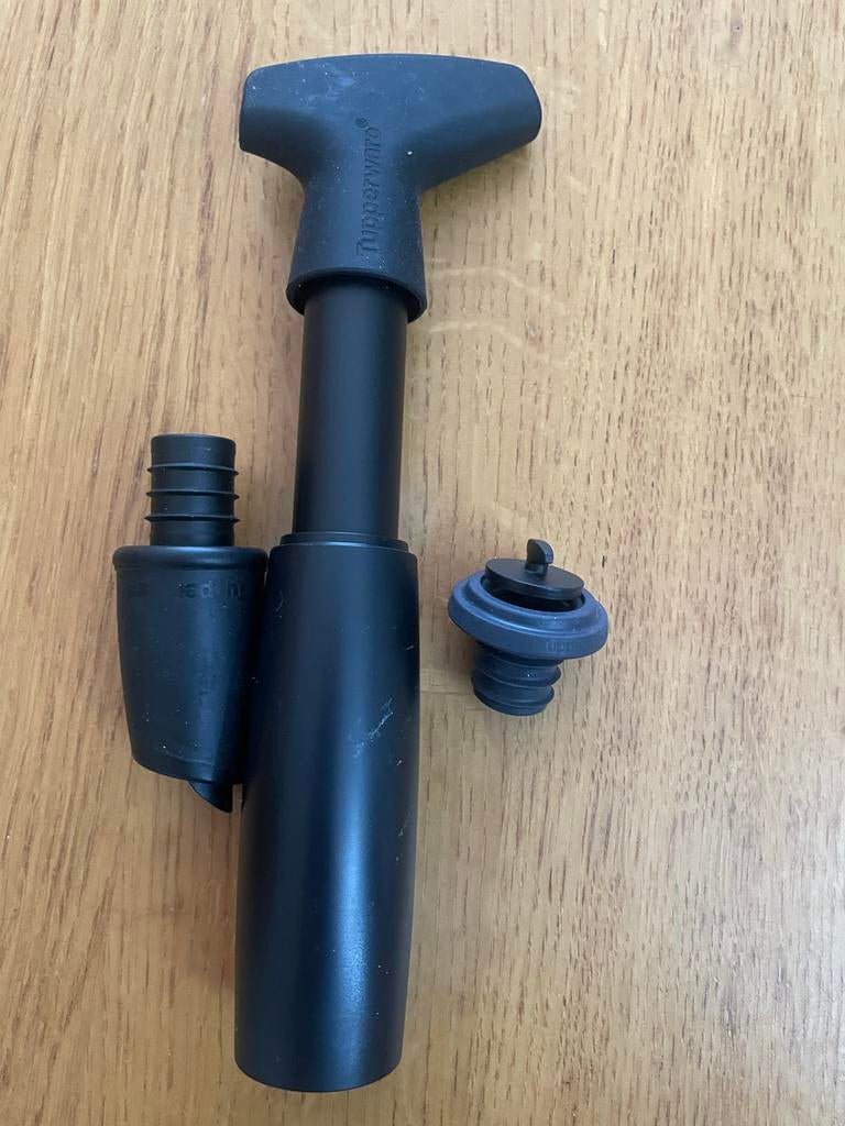Nieuwe Tupperware vacuümpomp met 2 stoppers, Ophalen of Verzenden, Nieuw, Overige typen