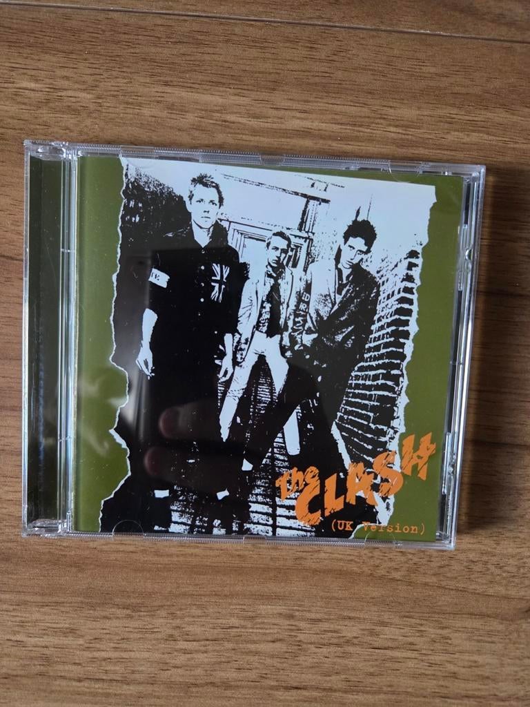Te koop cd the Clash - the Clash, Ophalen of Verzenden, Zo goed als nieuw, Poprock