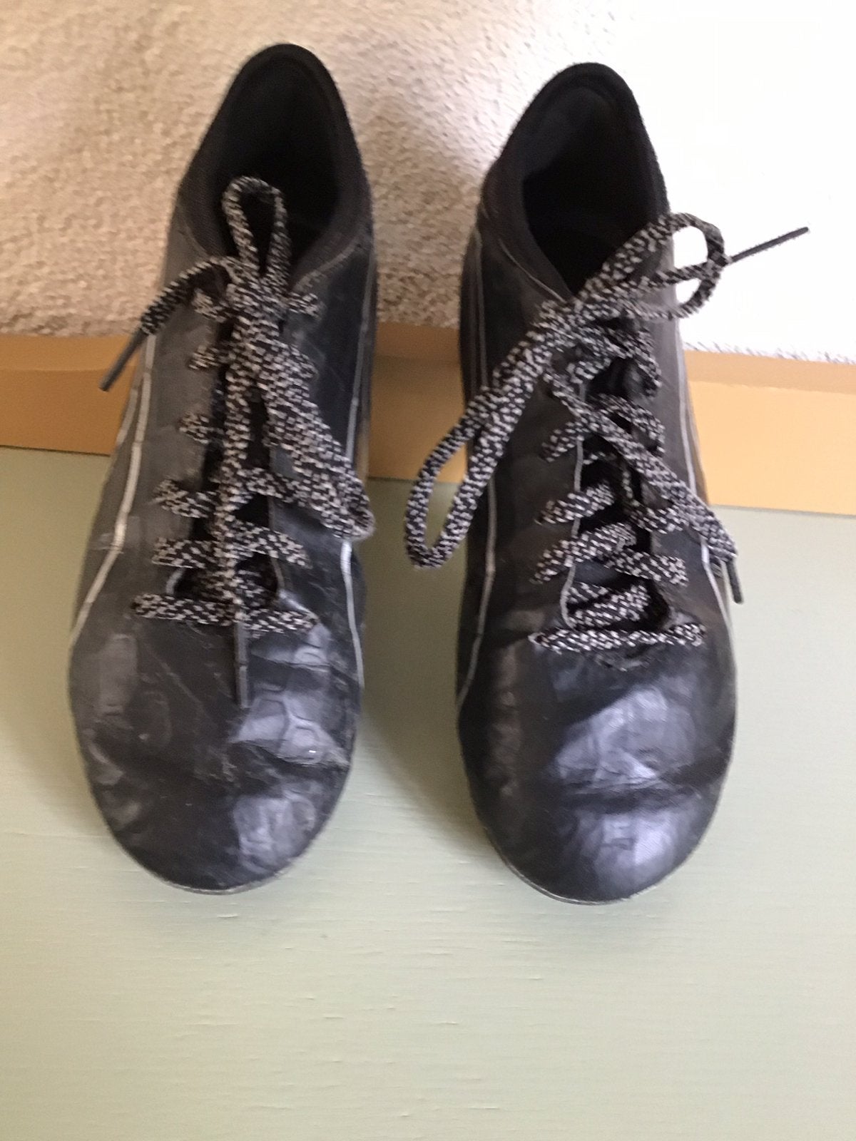 Puma Leren Voetbalschoenen zwart maat 33, Sport en Fitness, Voetbal, Ophalen of Verzenden, Gebruikt, Schoenen