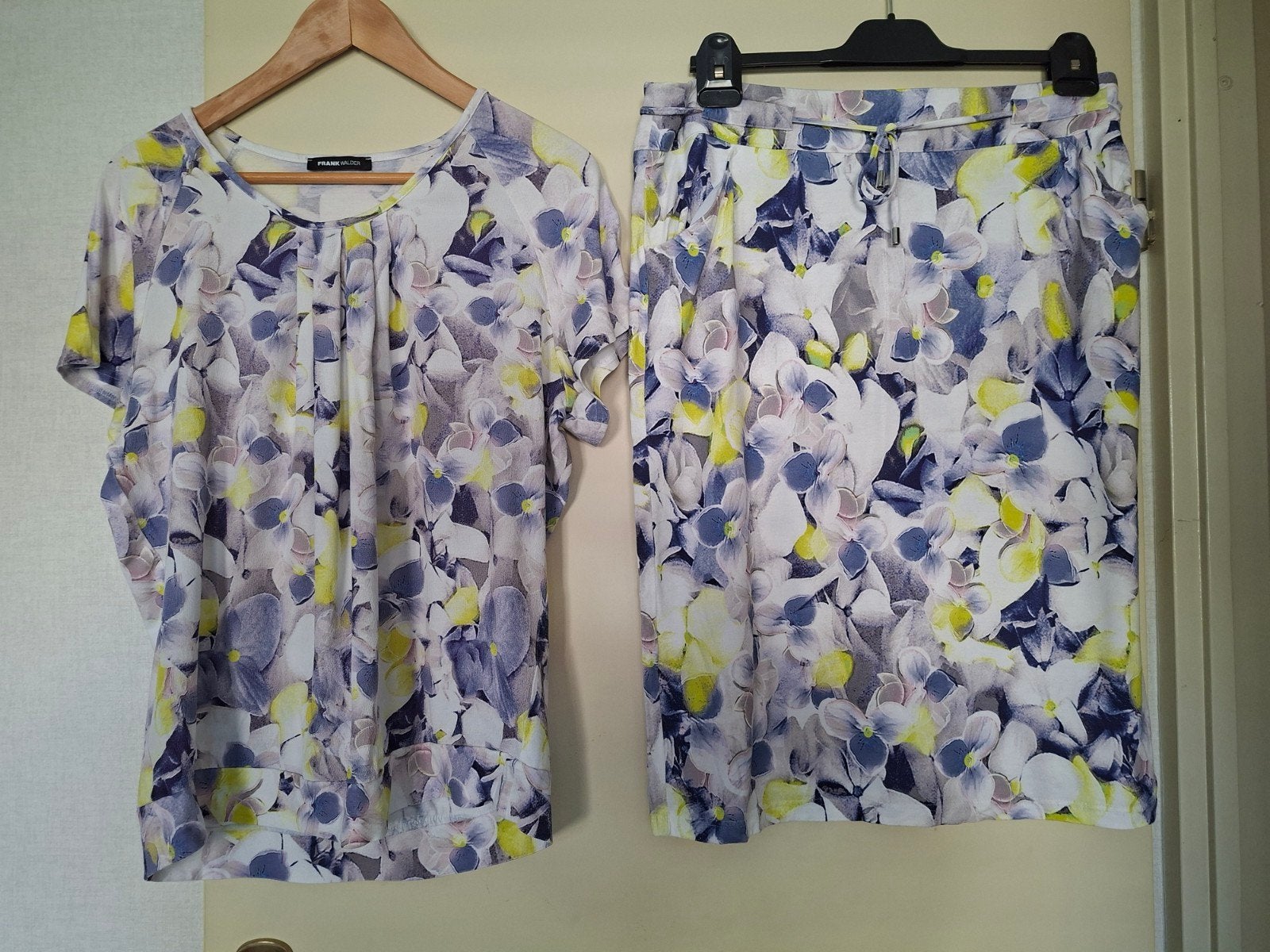 Frank Walder bloemenprint top en rok set, Kleding | Dames, Rokken, Meerkleurig, Maat 42/44 (L), Ophalen of Verzenden, Gedragen