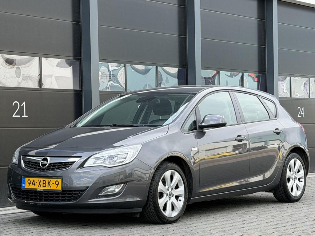 Opel Astra 1.3 CDTI Cosmo Navi PDC (bj 2012), Auto's, Voorwielaandrijving, 680 kg, Origineel Nederlands, 1000 kg