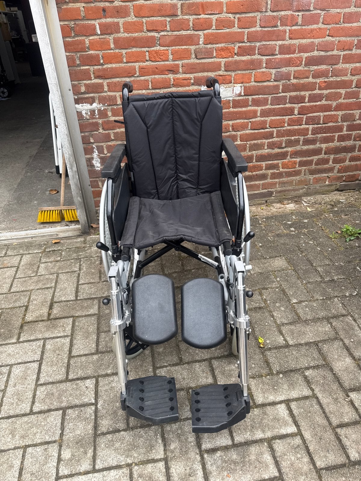 Excel rolstoel 2x gebruikt!!, Diversen, Ophalen of Verzenden, Zo goed als nieuw, Duwrolstoel