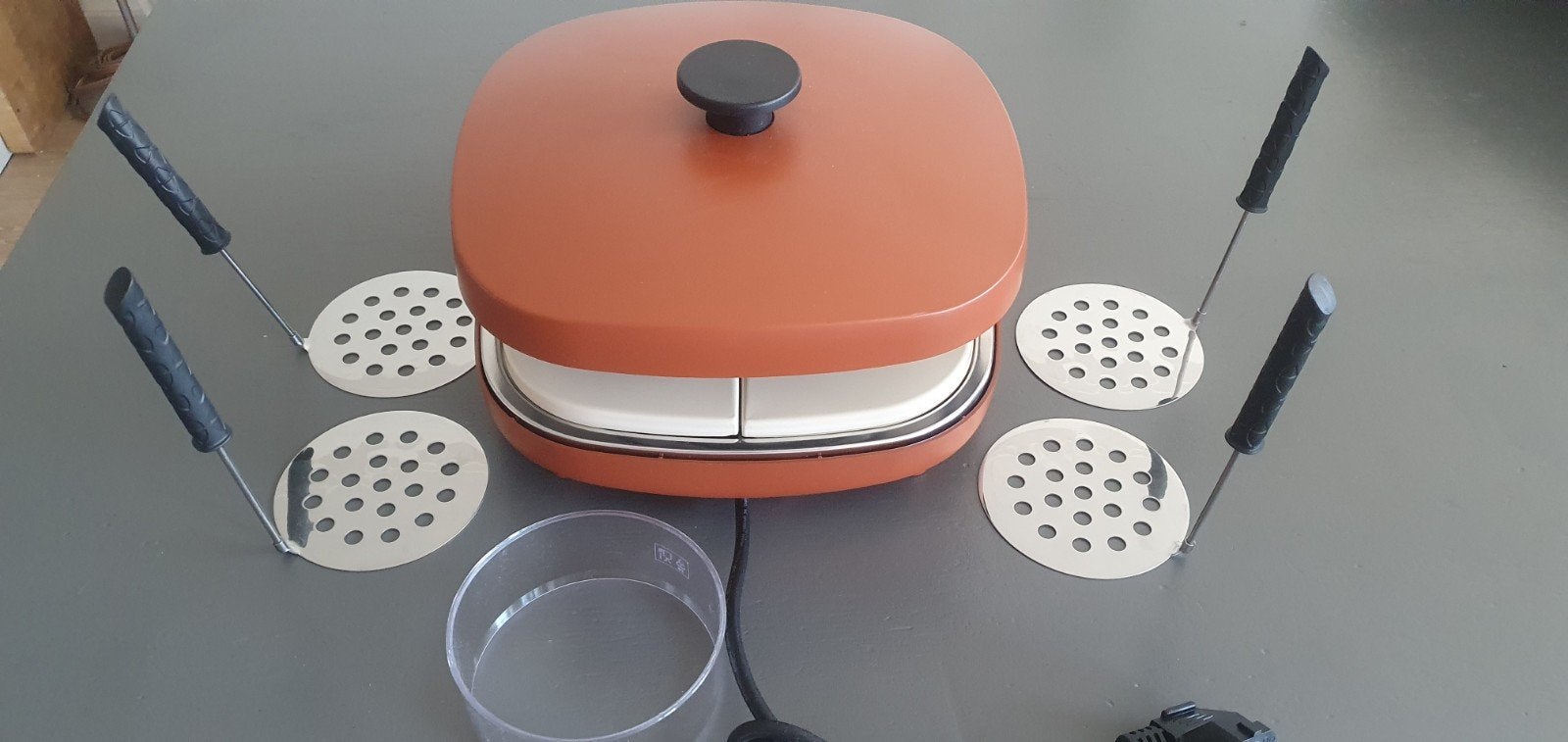 Tristar pizzabakker voor 4 personen - nooit gebruikt, Witgoed en Apparatuur, Ovens, Ophalen of Verzenden, Zo goed als nieuw, Tristar