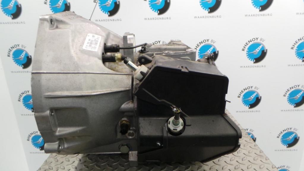 FORD FOCUS TRANSMISSIE / VERSNELLINGSBAK 2014, Ophalen of Verzenden, Gebruikt, Stiba lid