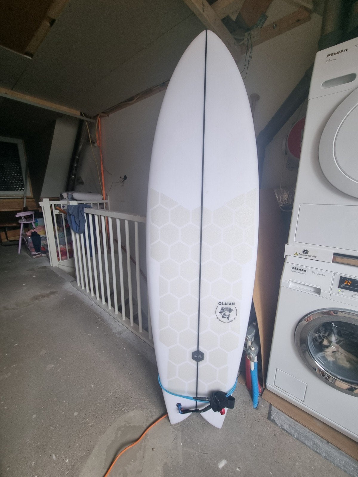 Olaian Twin Fish 6'1" Surfboard - Zo goed als nieuw, Ophalen of Verzenden, Nieuw, Fish, Met koord