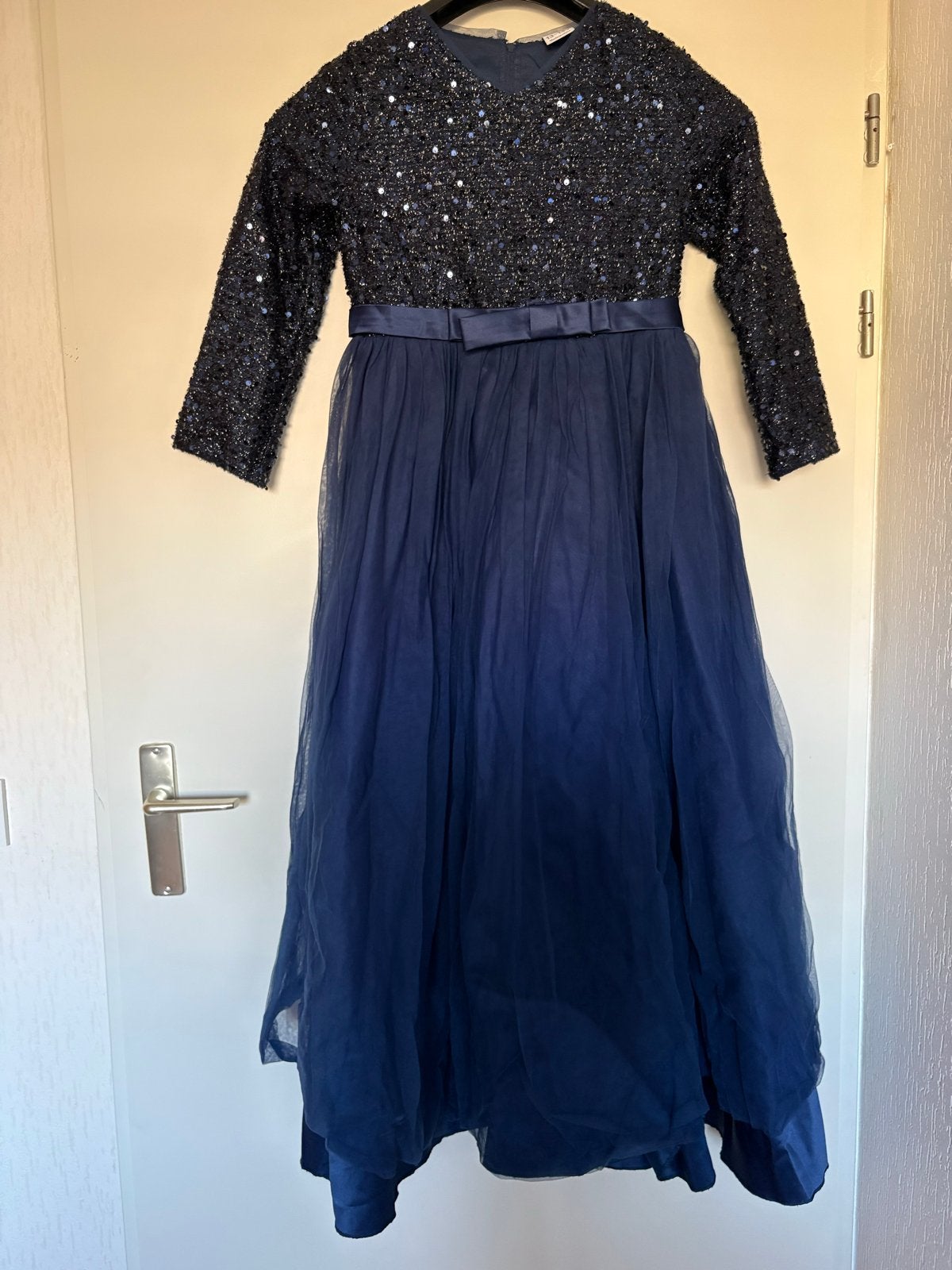 Donkerblauwe avondjurk - één keer gedragen, Ophalen of Verzenden, Zo goed als nieuw, Blauw, Galajurk