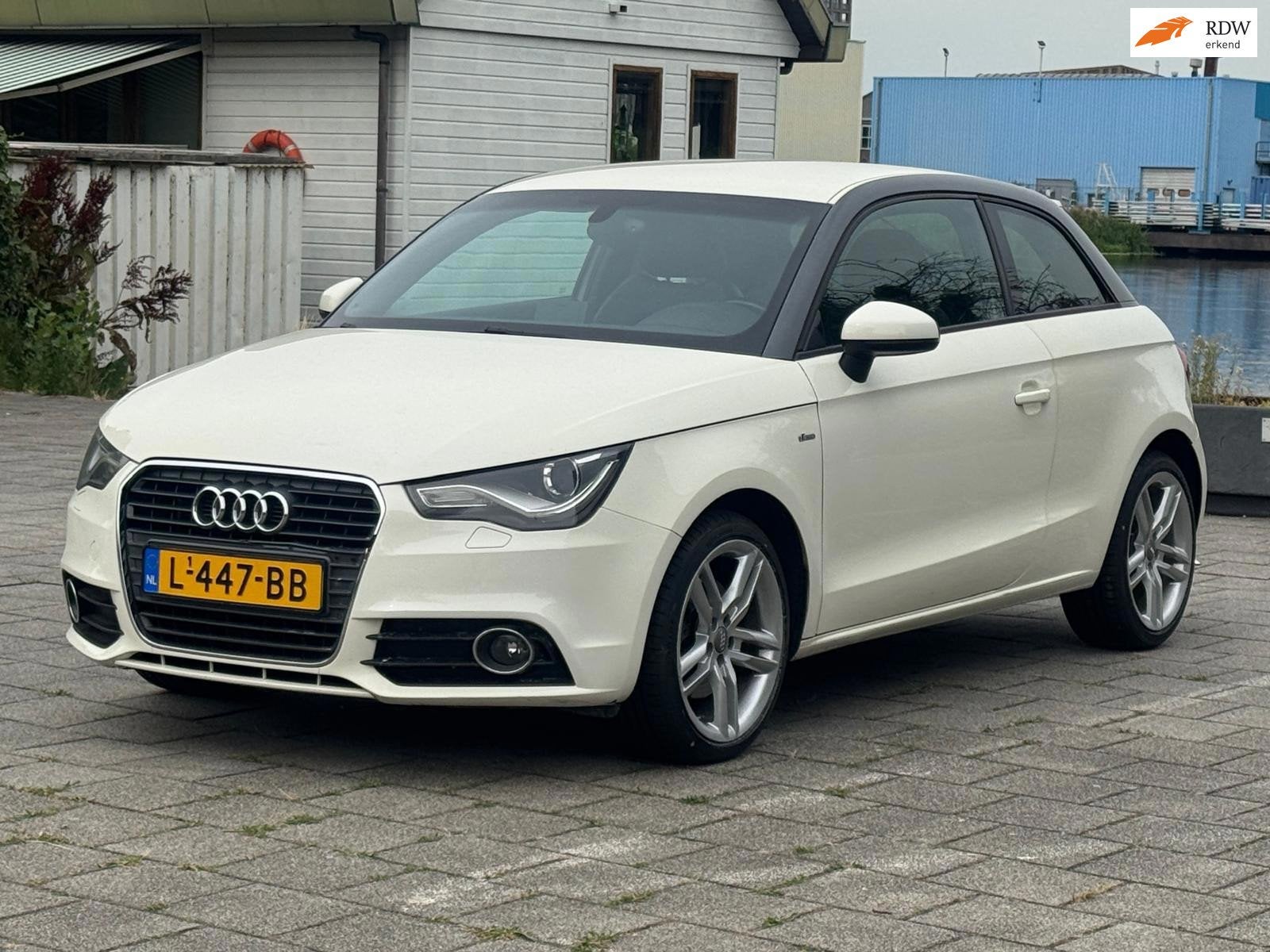 Audi A1 1.4 TFSI Ambition Pro Line Business/1de eigenaar/apk, Auto's, Audi, Voorwielaandrijving, Euro 5, 4 stoelen, Leder en Stof