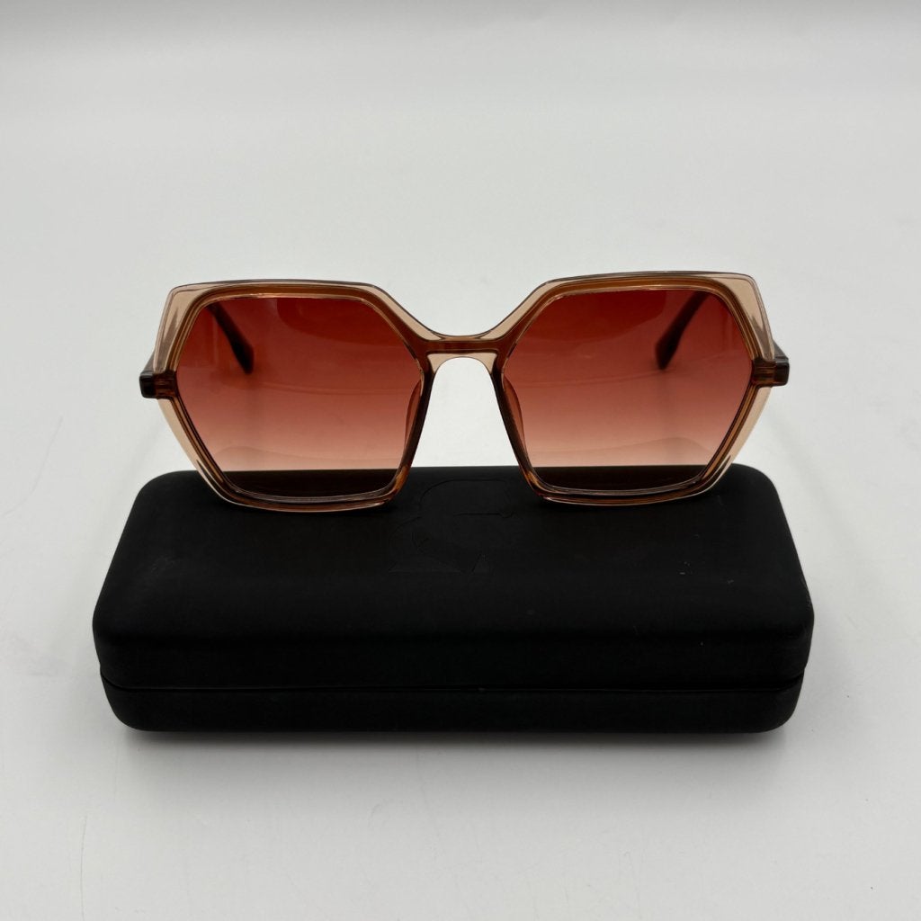 Karl Lagerfeld KL6083S Zonnebril Dames - Zgan, Karl Lagerfeld, Zo goed als nieuw, Support@karllagerfeld.com, 4 Rue de la Paix
75002 Paris
France