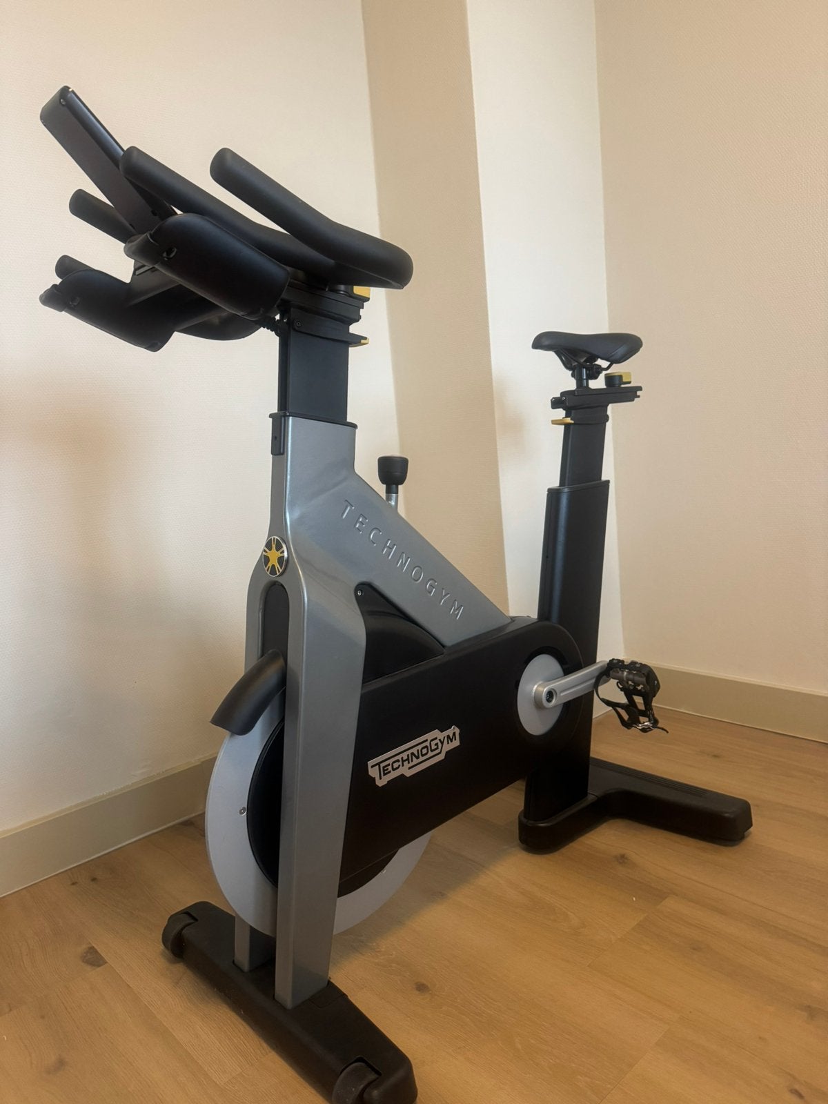 Technogym spinning bike, Ophalen, Zo goed als nieuw, Spinningfiets