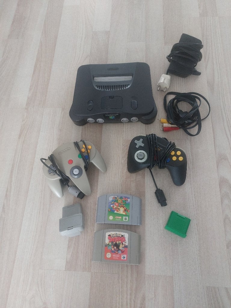 Nintendo 64, Ophalen, Gebruikt, Met 2 controllers, Met games