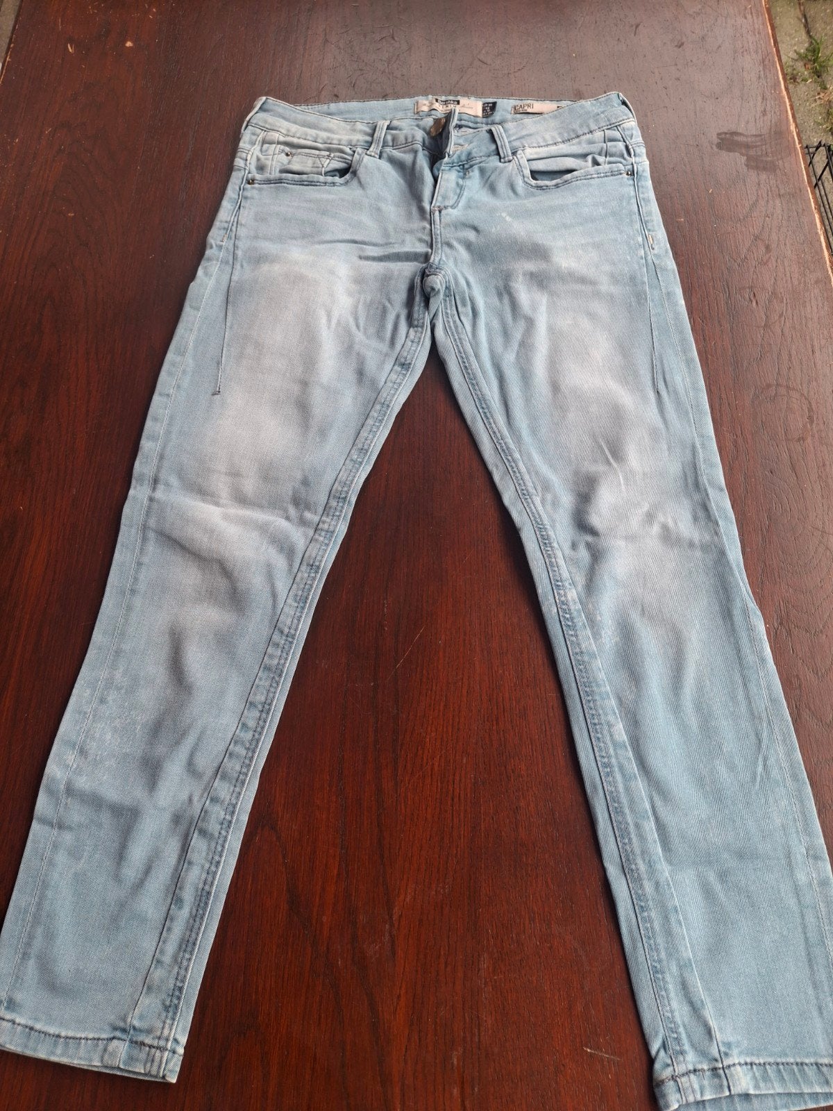 Bershka Capri Low Rise jeans – lichtblauw, maat 38, Blauw, W30 - W32 (confectie 38/40), Gedragen, Bershka