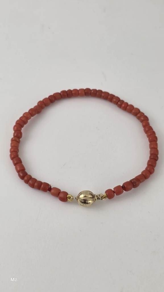 Bloedkoralen armband met gouden slot                     D61, Ophalen of Verzenden, Overige materialen, Ketting