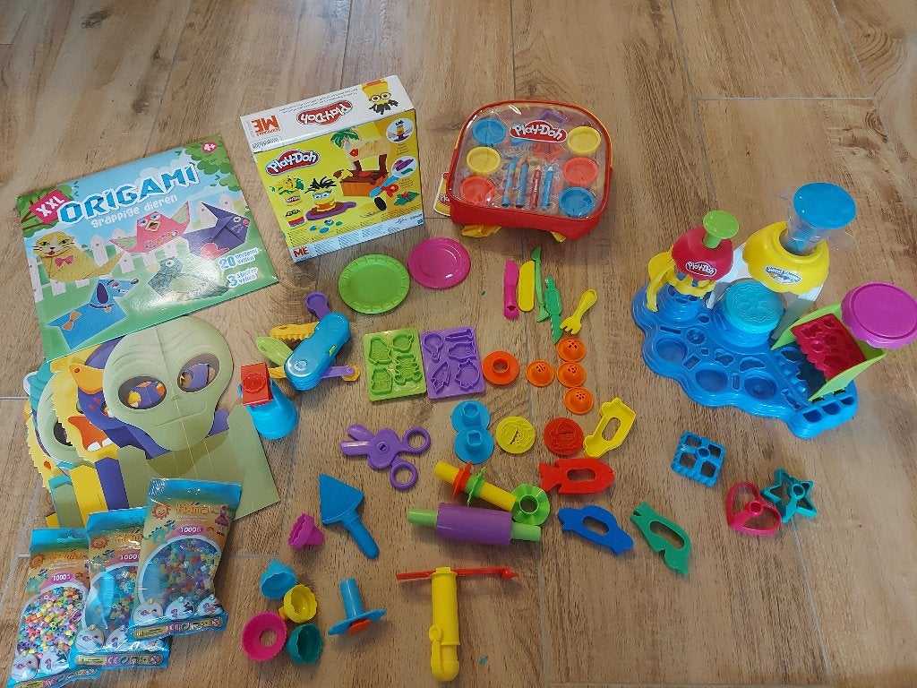 Play-Doh + knutseln, Kinderen en Baby's, Speelgoed | Educatief en Creatief, Ophalen, Gebruikt, Bouwen