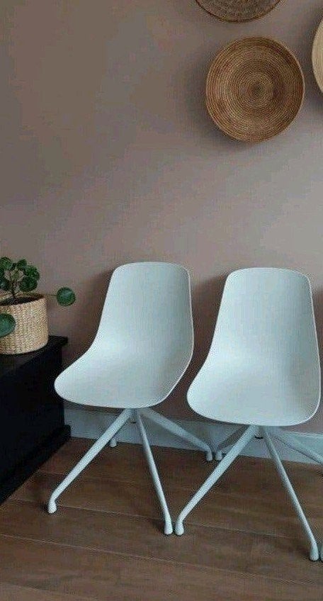 2 Nolon draaibare stoelen, metalen onderstel, Huis en Inrichting, Ophalen, Kunststof, Drie, Wit