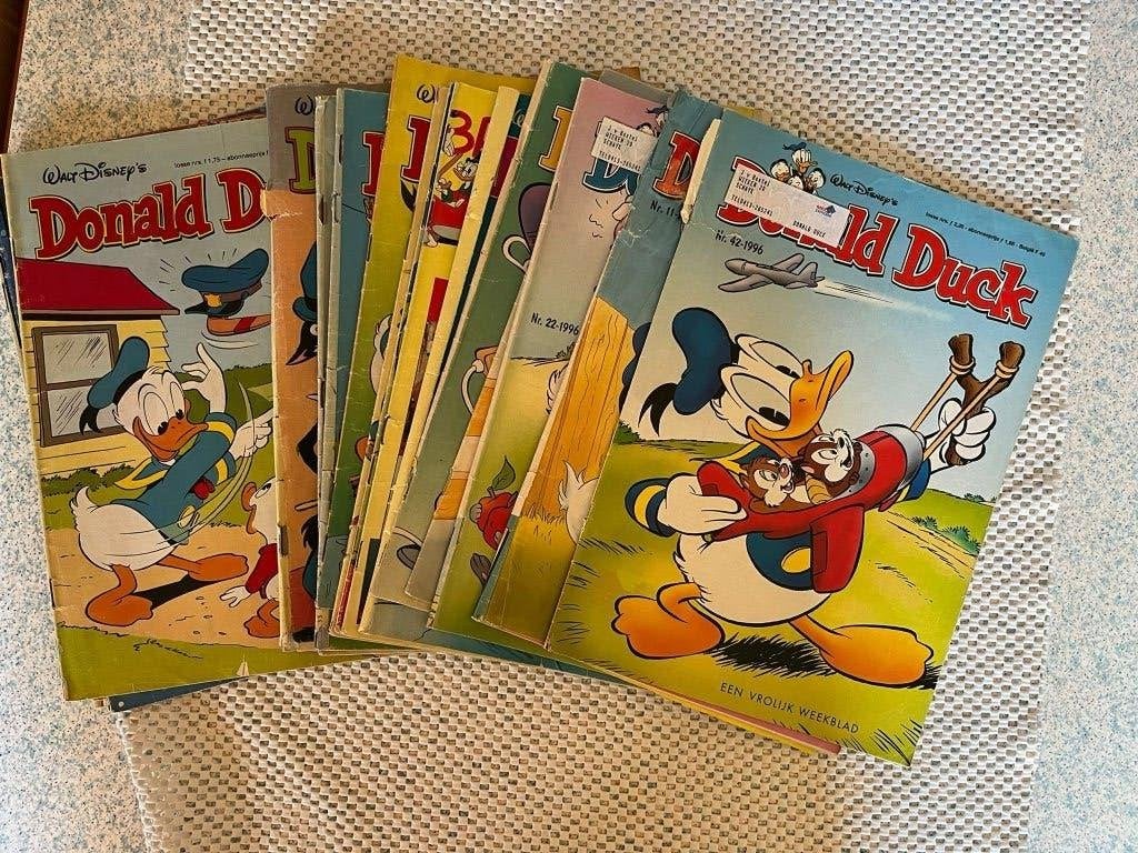 Diversen strips Donald Duck, Gelezen, Europa, Ophalen of Verzenden, Meerdere comics