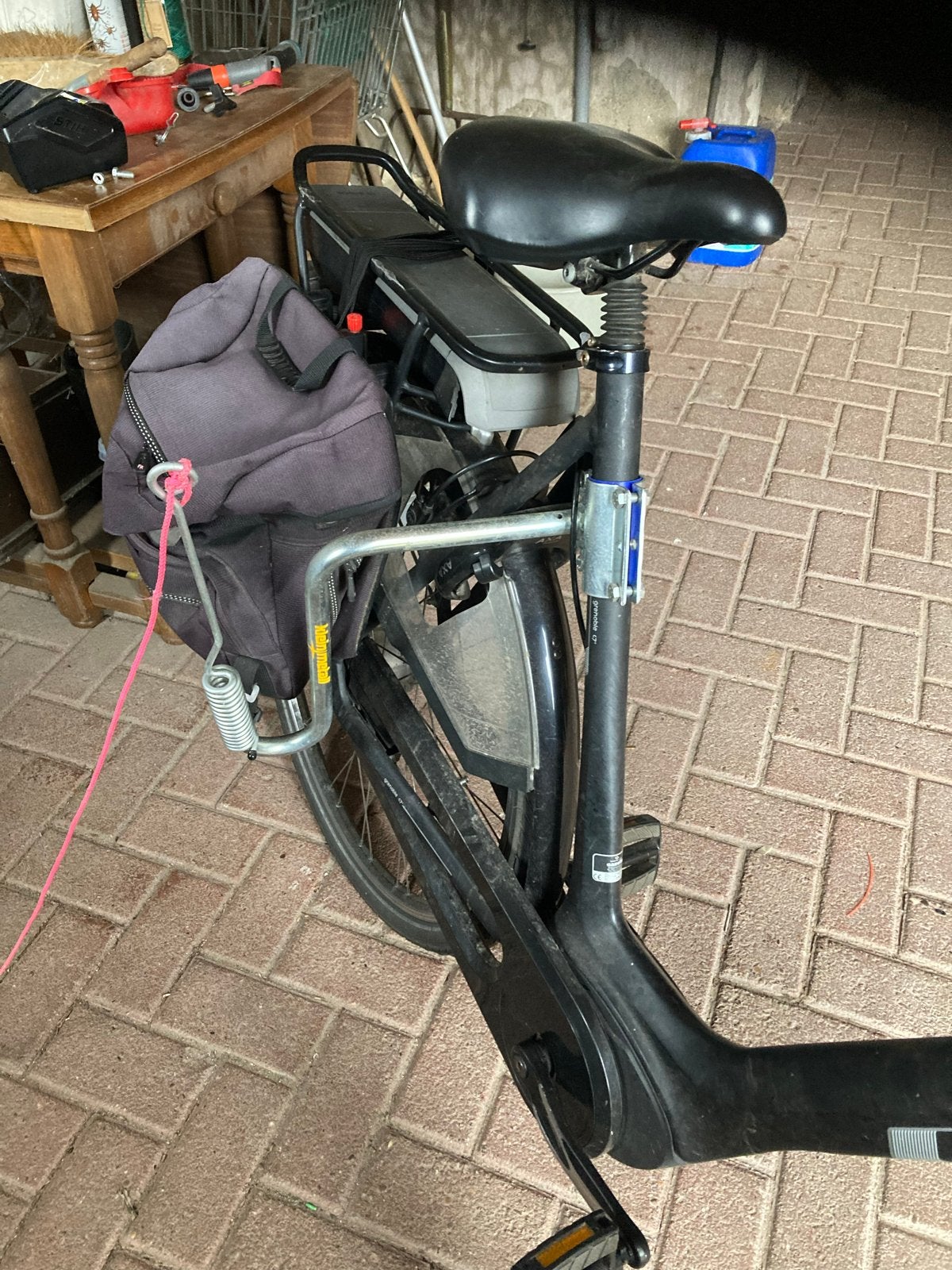 Hondengeleider aan de fiets, Ophalen, Gebruikt