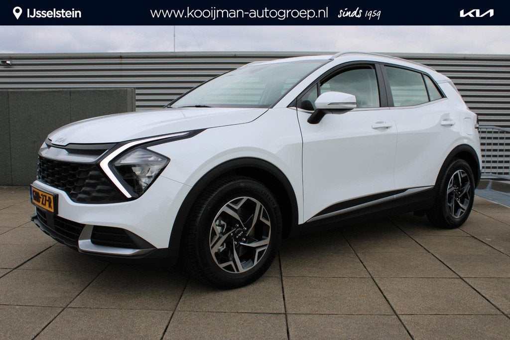 Kia Sportage 1.6 T-GDi MHEV ComfortLine Navigatie / Camera /, Voorwielaandrijving, Gebruikt, Euro 6, 4 cilinders