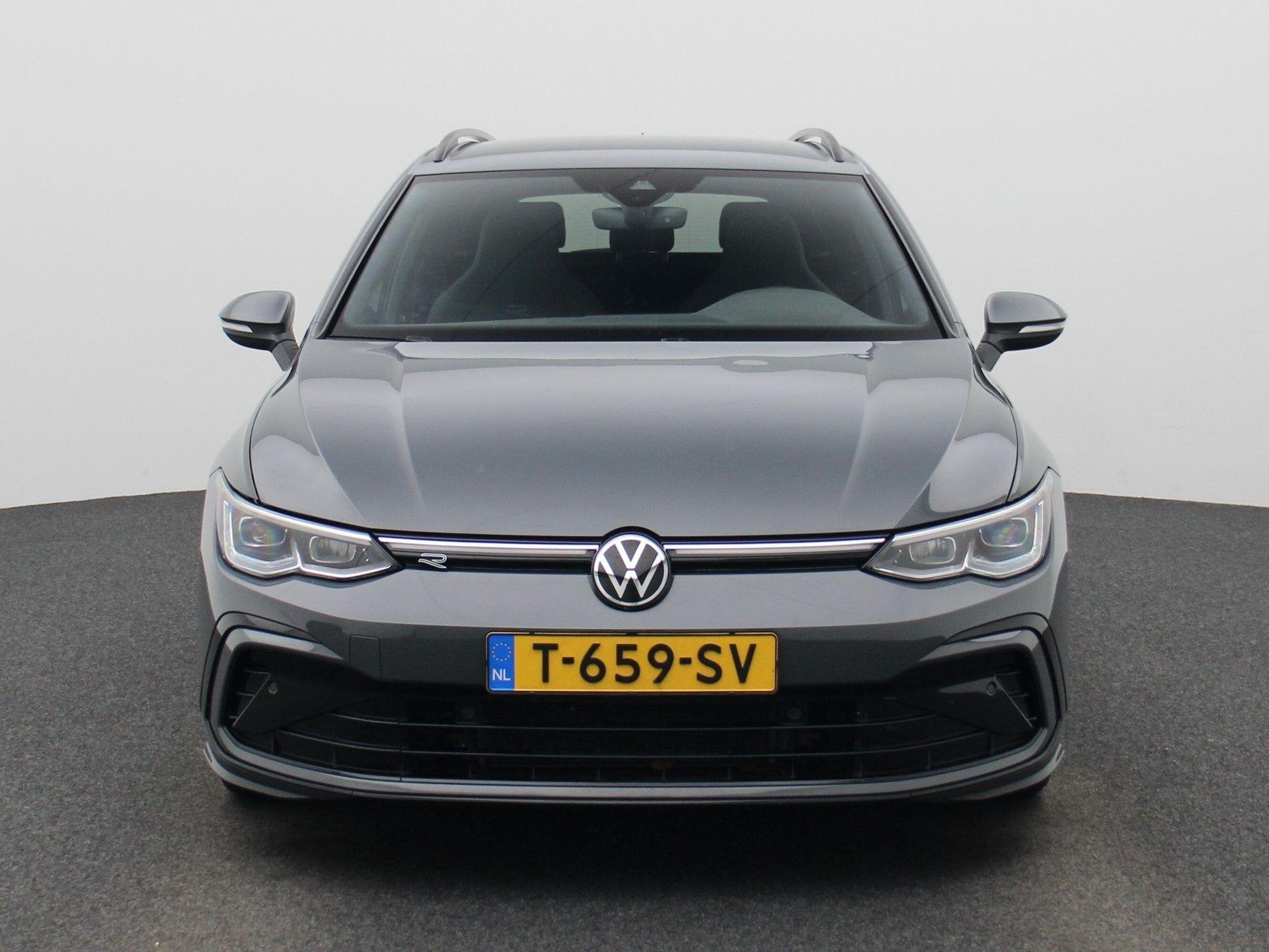 Volkswagen Golf Variant 1.5 eTSI R-Line Business | EM | Auto, 12 maanden, Stof, 1498 cc, Euro 6