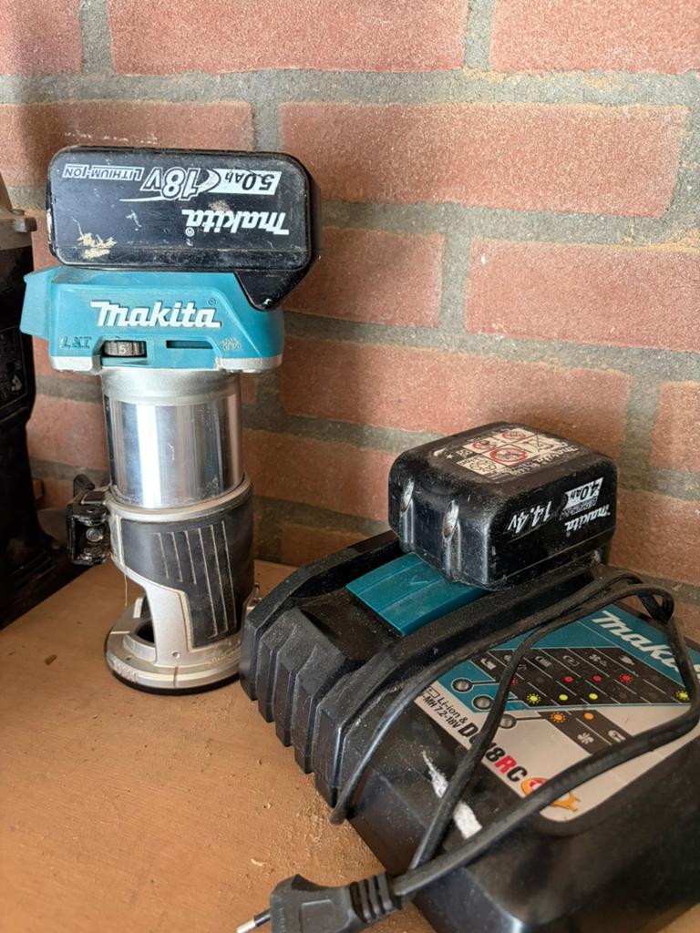 Makita kantenfrees, Ophalen, Zo goed als nieuw, Boor- en Schroefmachine