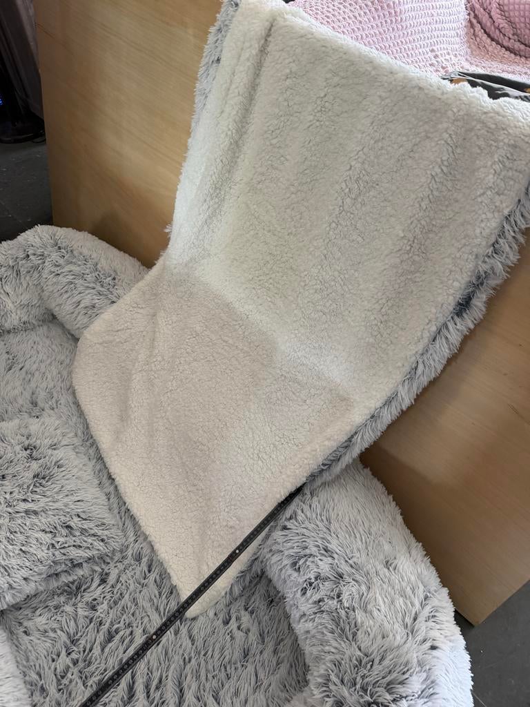 Nieuw: groot bed voor honden, katten of andere dieren, Ophalen, Nieuw, Polyester