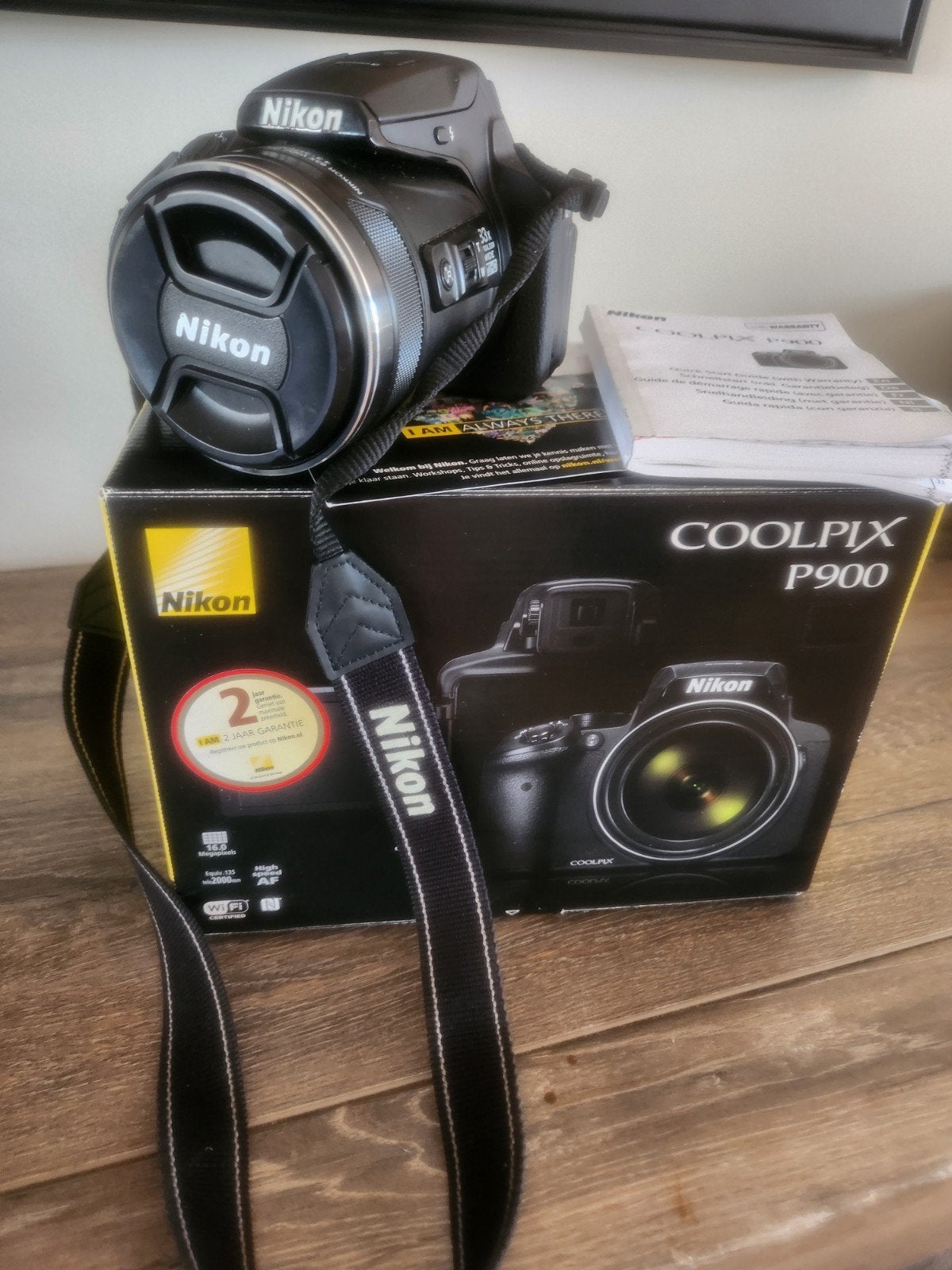 Nikon Coolpix P900 Bridgecamera met 83x optische zoom, Ophalen, Zo goed als nieuw, Ingebouwde flitser, Nikon