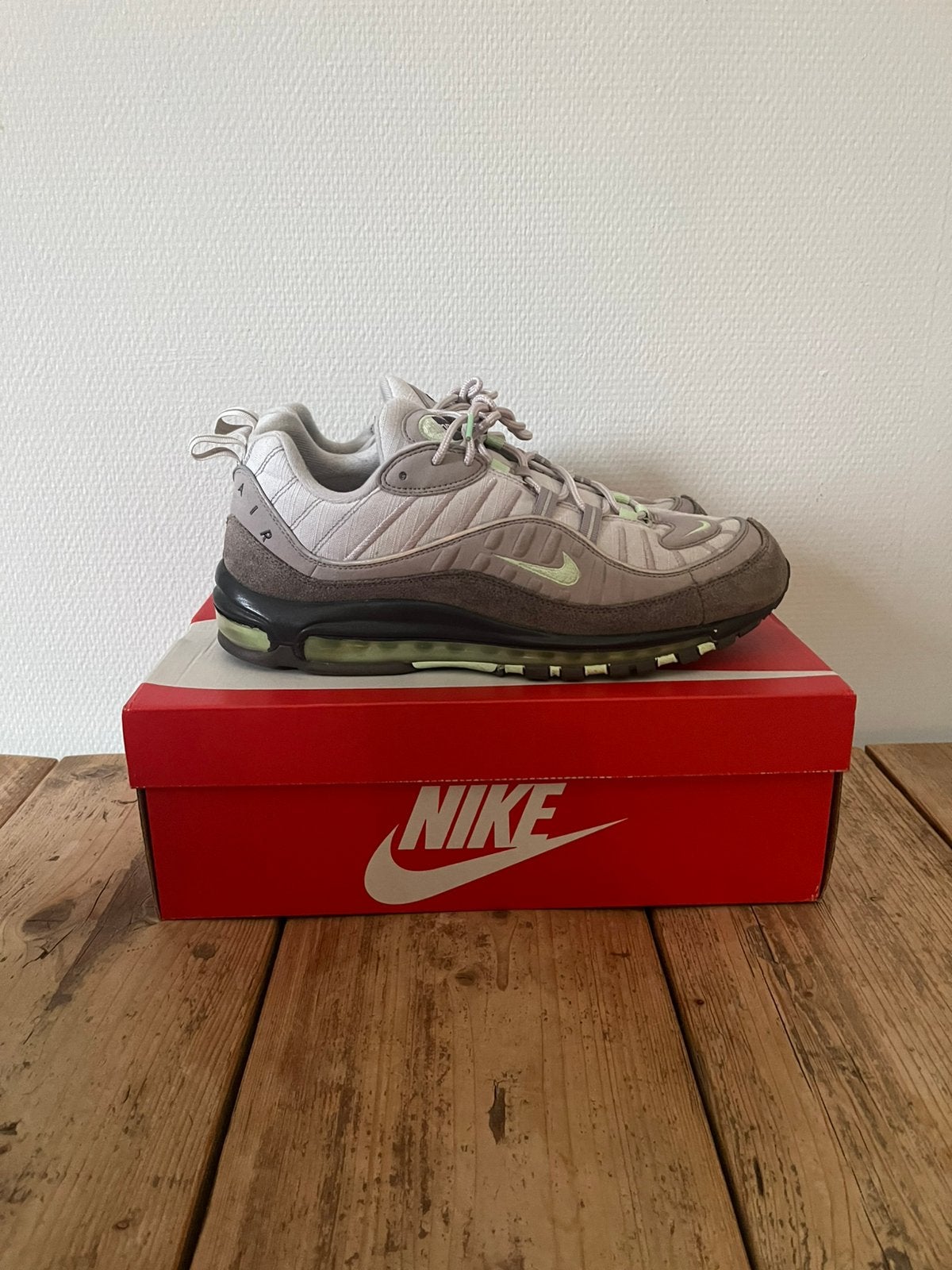 Nike Air Max 98 Grey/Fresh Mint maat 46 perfecte staat, Overige kleuren, Ophalen of Verzenden, Sneakers of Gympen, Zo goed als nieuw