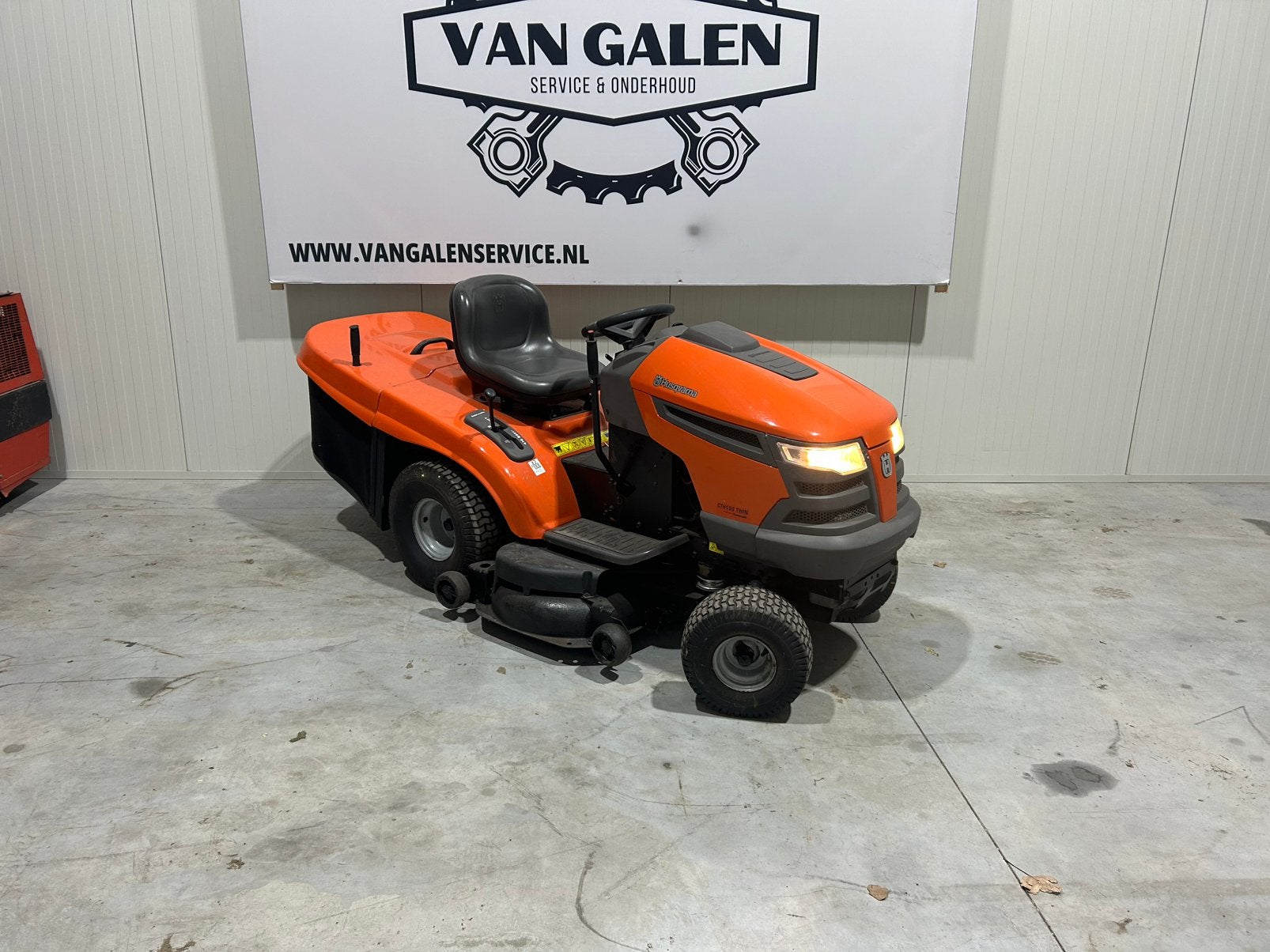 Husqvarna CTH150 zitmaaier, Ophalen of Verzenden, Zo goed als nieuw