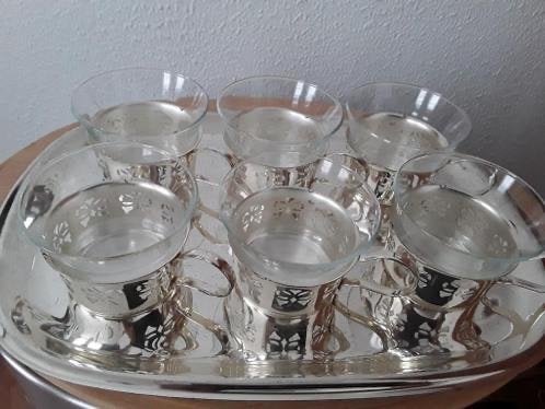 Set van 6 theeglazen met verzilverde houders en dienblad, Ophalen of Verzenden, Zilver