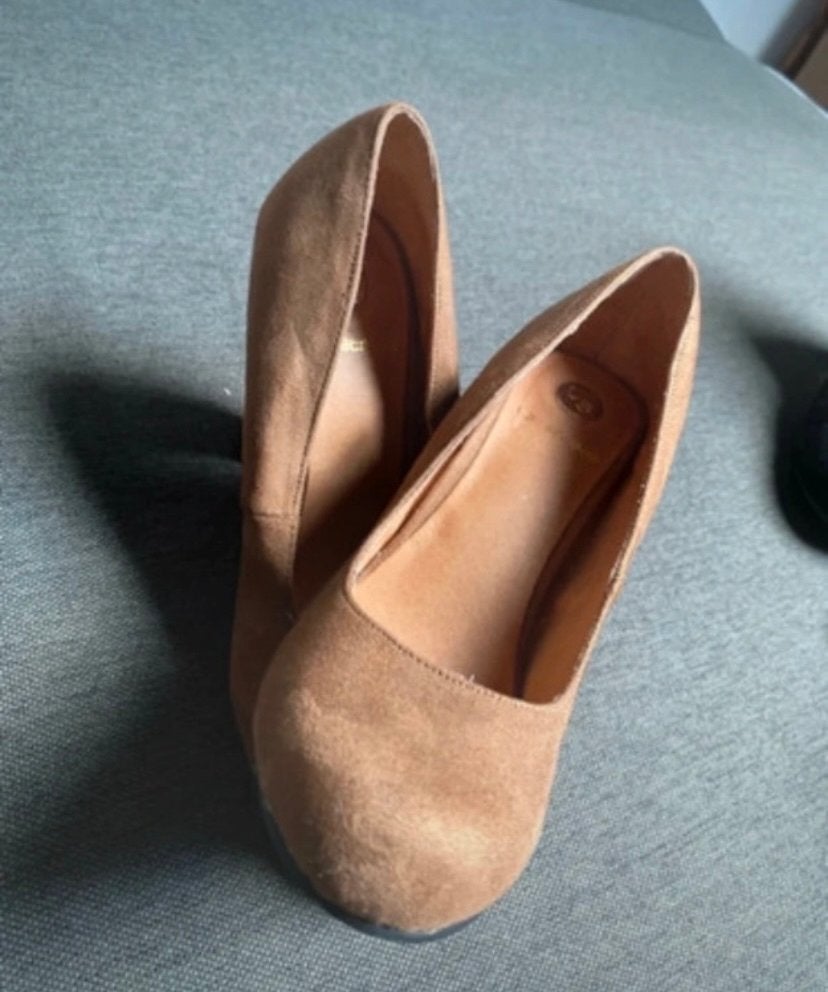 Pumps La Strada - Lichtbruin - Maat 37 - Zo goed als nieuw, Ophalen of Verzenden, Zo goed als nieuw, Bruin, Pumps