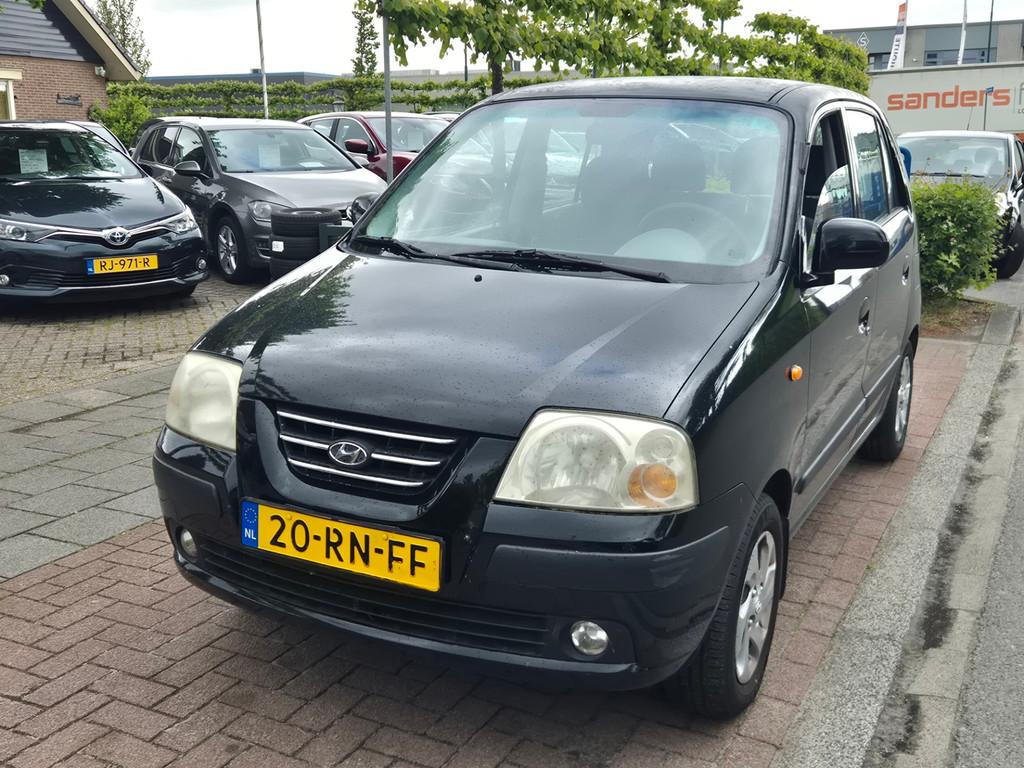 Hyundai Atos 1.1i Dynamic *AUTOMAAT, 15 km/l, Gebruikt, 31 €/maand, 4 cilinders