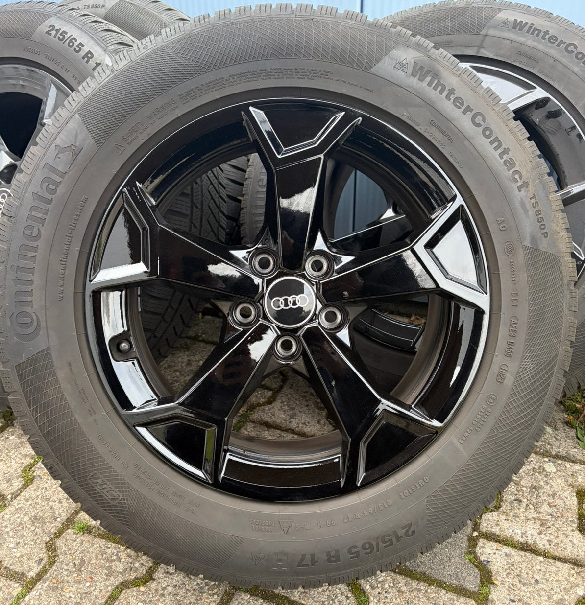 17” Originele Audi Q3 Velgen + Winterbanden, Auto-onderdelen, Banden en Velgen, 215 mm, Banden en Velgen, 17 inch, Winterbanden