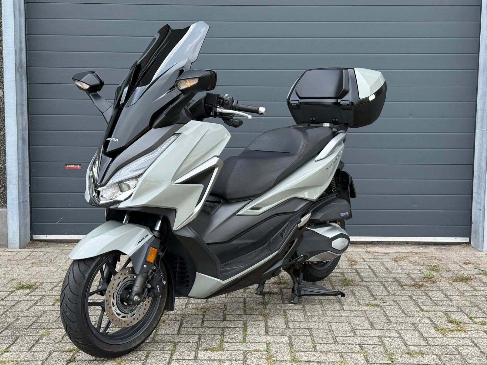Honda Forza 350 ABS NIEUWSTAAT, Motoren, Motoren | Honda, Occasion, Info@jdtrading-services.nl, Bedrijf, Automaat