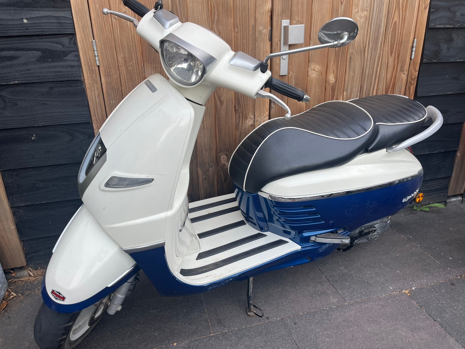 Peugoet Django 2019, Ophalen, Zo goed als nieuw, Benzine