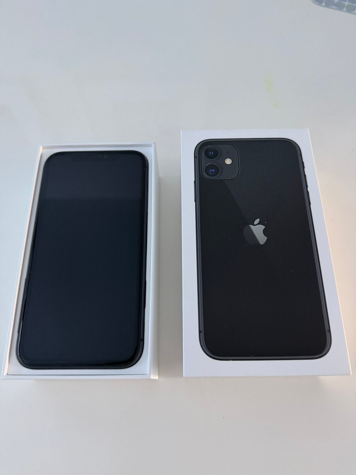 Apple iPhone 11 - 64GB, Ophalen, 80 %, Zwart, IPhone 11