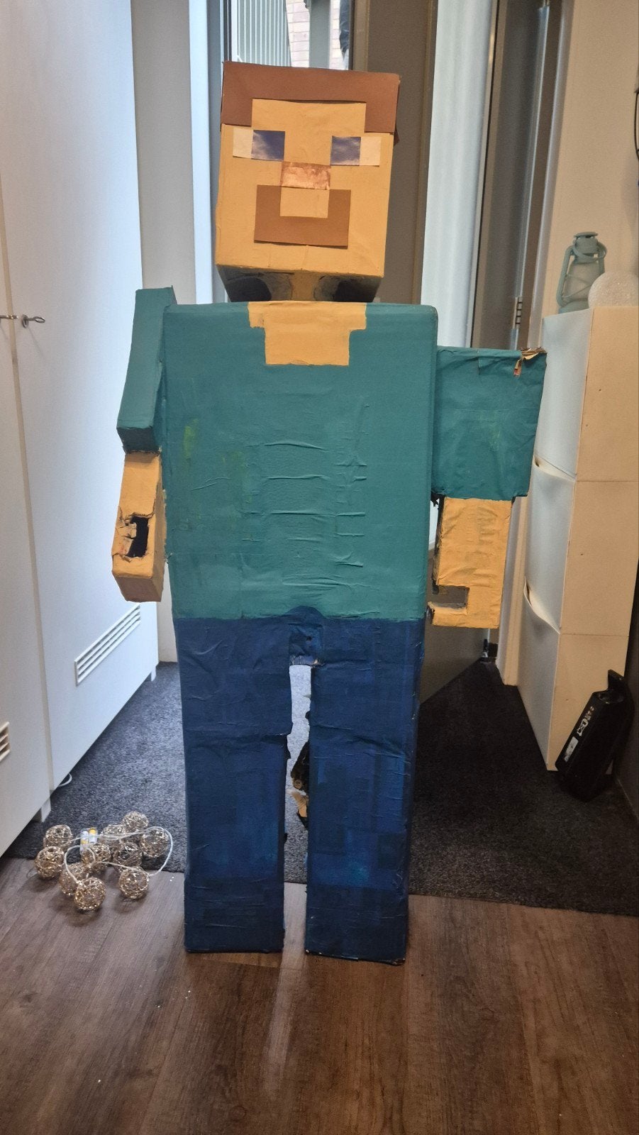 Minecraft Steve Surprise, Hobby en Vrije tijd, Ophalen, Papier of Karton, Film en tv