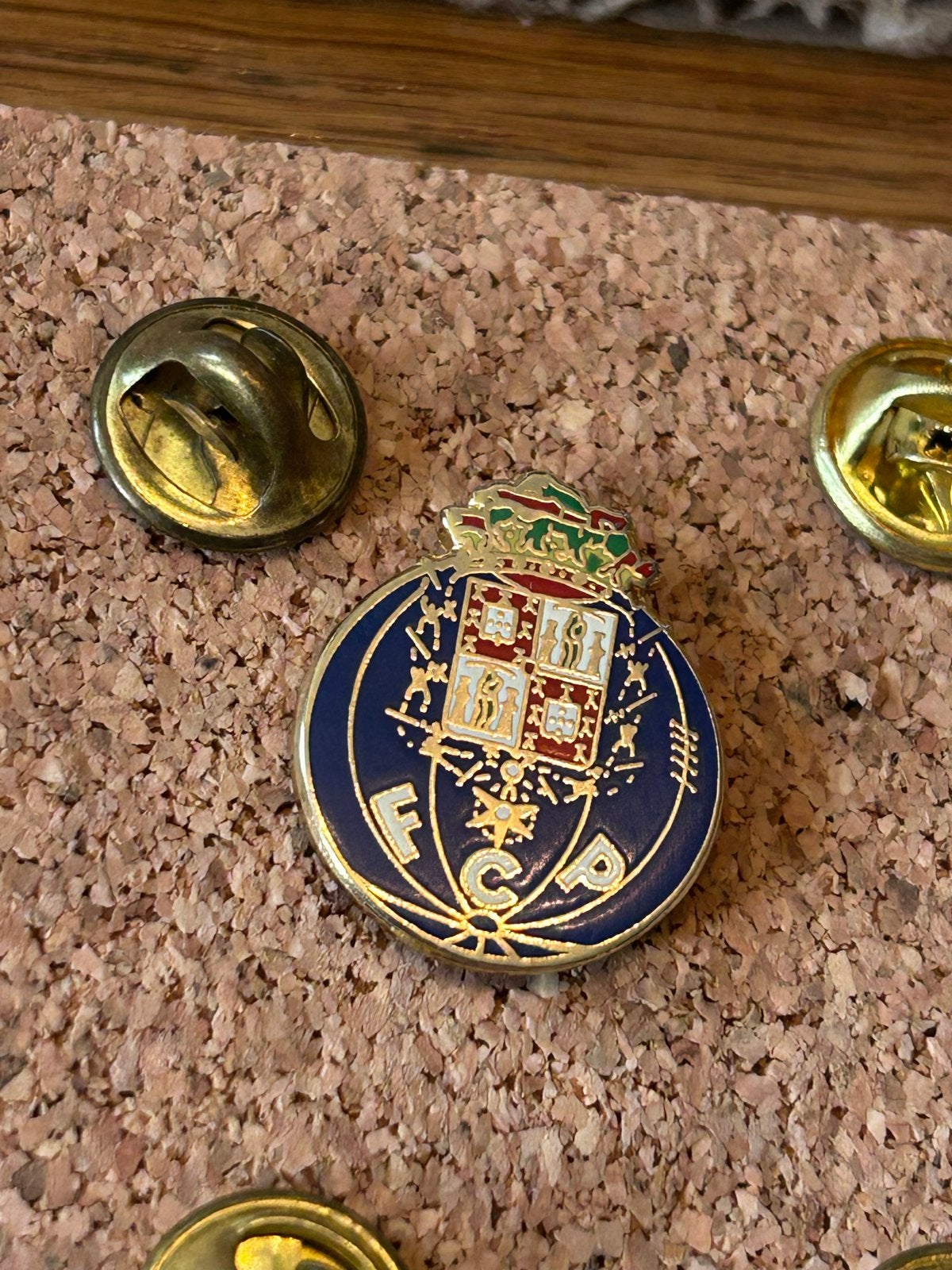 FC Porto - Voetbalclub Pin, Ophalen of Verzenden, Gebruikt, Sport, Speldje of Pin