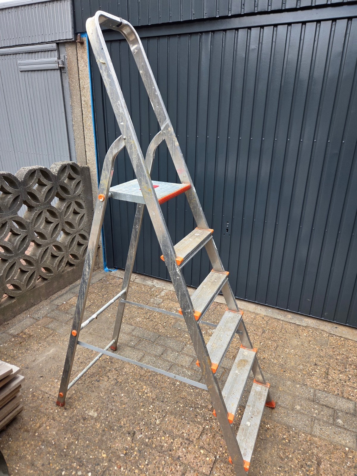 Altrex S506 Huishoudtrap 6 Treden, Ophalen, Gebruikt, Trap, Minder dan 2 meter