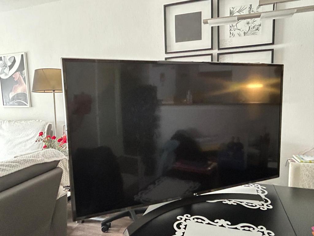 LG 55 inch smart tv 4k, Ophalen, 50 Hz, Zo goed als nieuw, 100 cm of meer