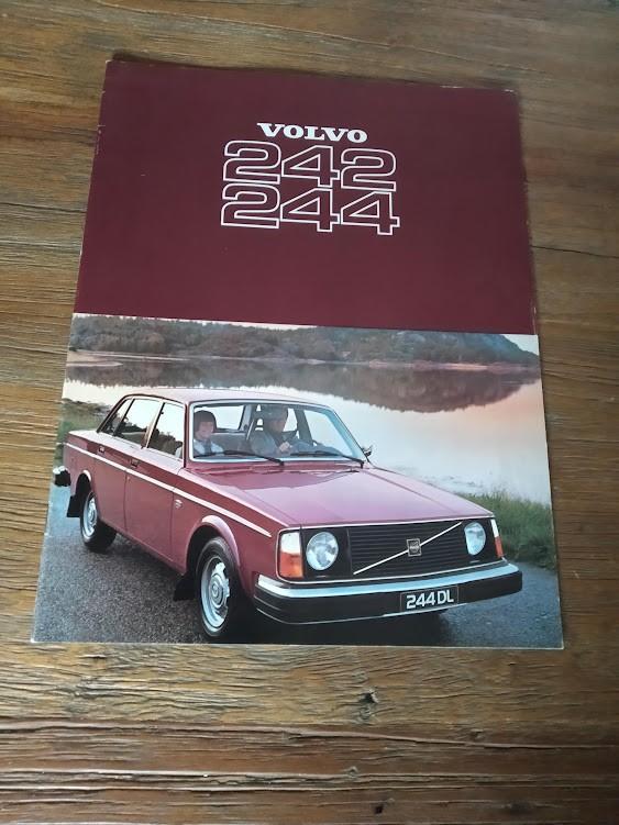 Volvo 242 / 244 1977 24 pag., Verzenden, Zo goed als nieuw, Volvo
