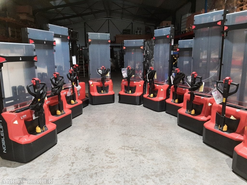 Elektrische stapelaar 3600 mm 1300 kg Free lift Li-ion