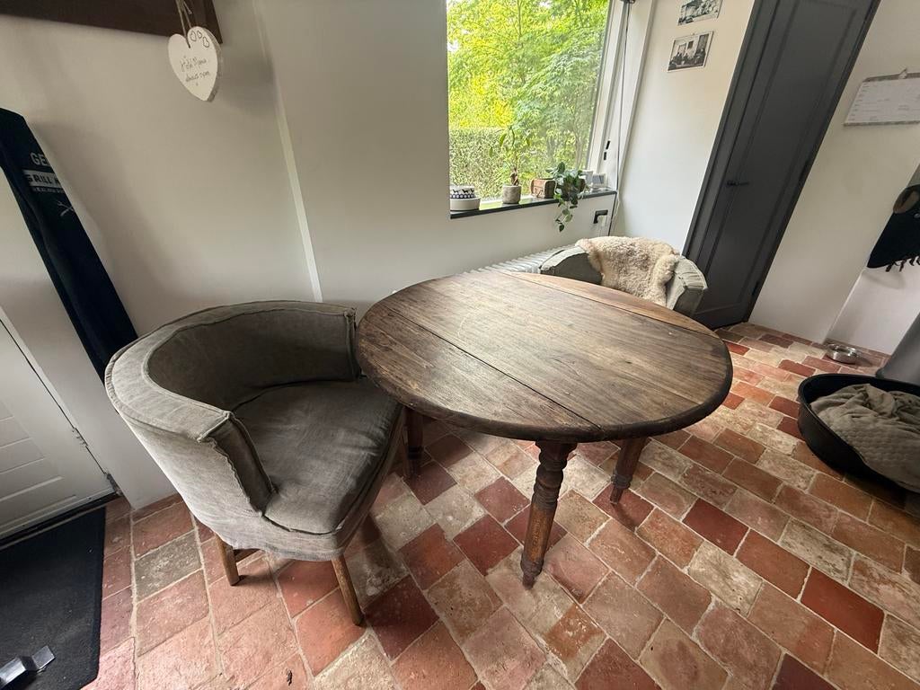Antieke oortafel - Stoer en sober sidetable, Antiek en Kunst, Ophalen