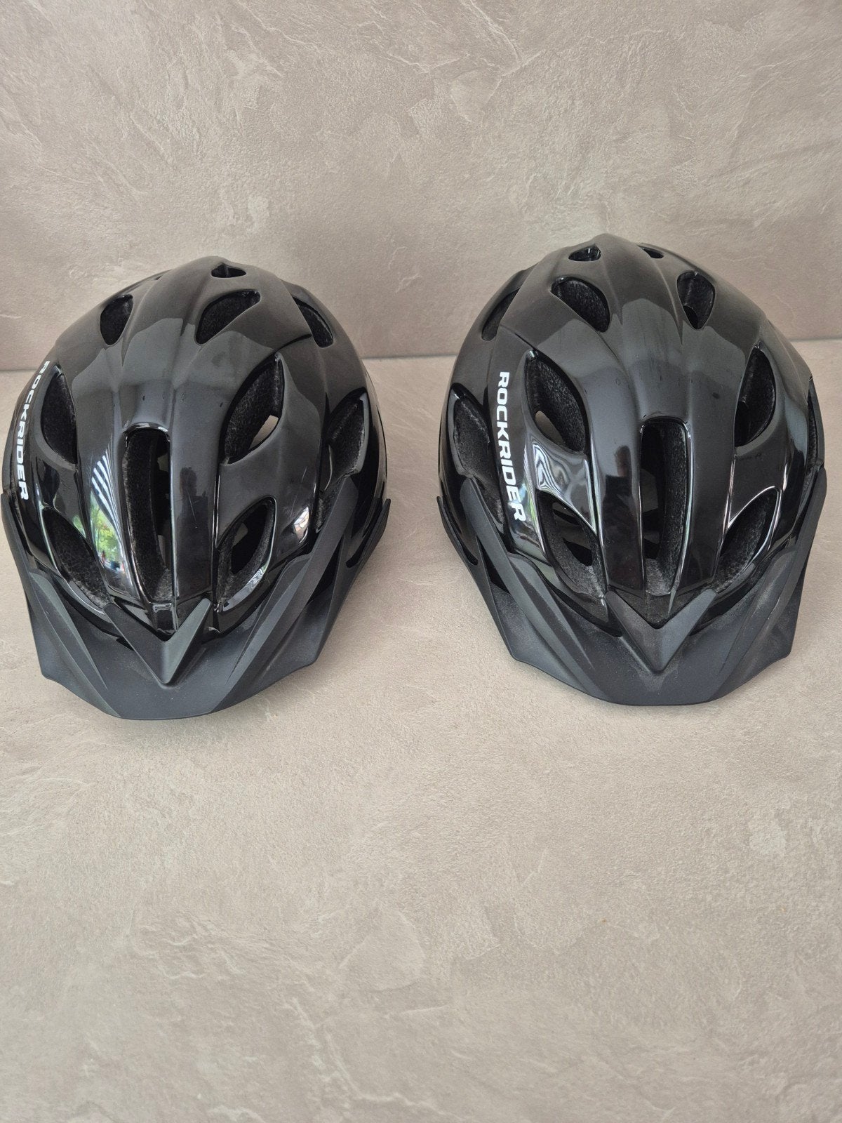 Te koop Twee fietshelmen NIEUW., Nieuw, Ophalen of Verzenden, Rockrider, L